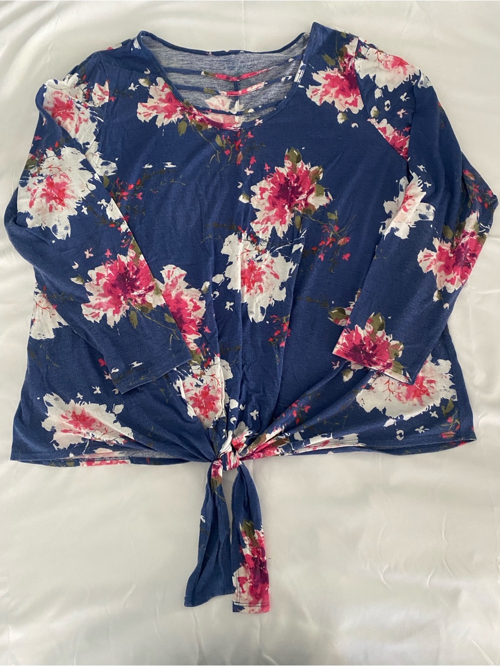 Women's Navy Floral Tie-Front Long Sleeve Top - Size 2X